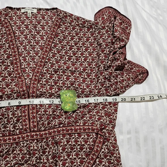 Floral Patterned Women's Top - Picture 6 of 10